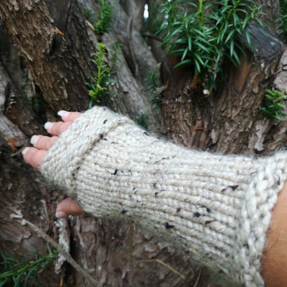Medieval Outlander Style Handmade Fingerless Knit Gloves Arm Warmer Wool… - Picture 8 of 9